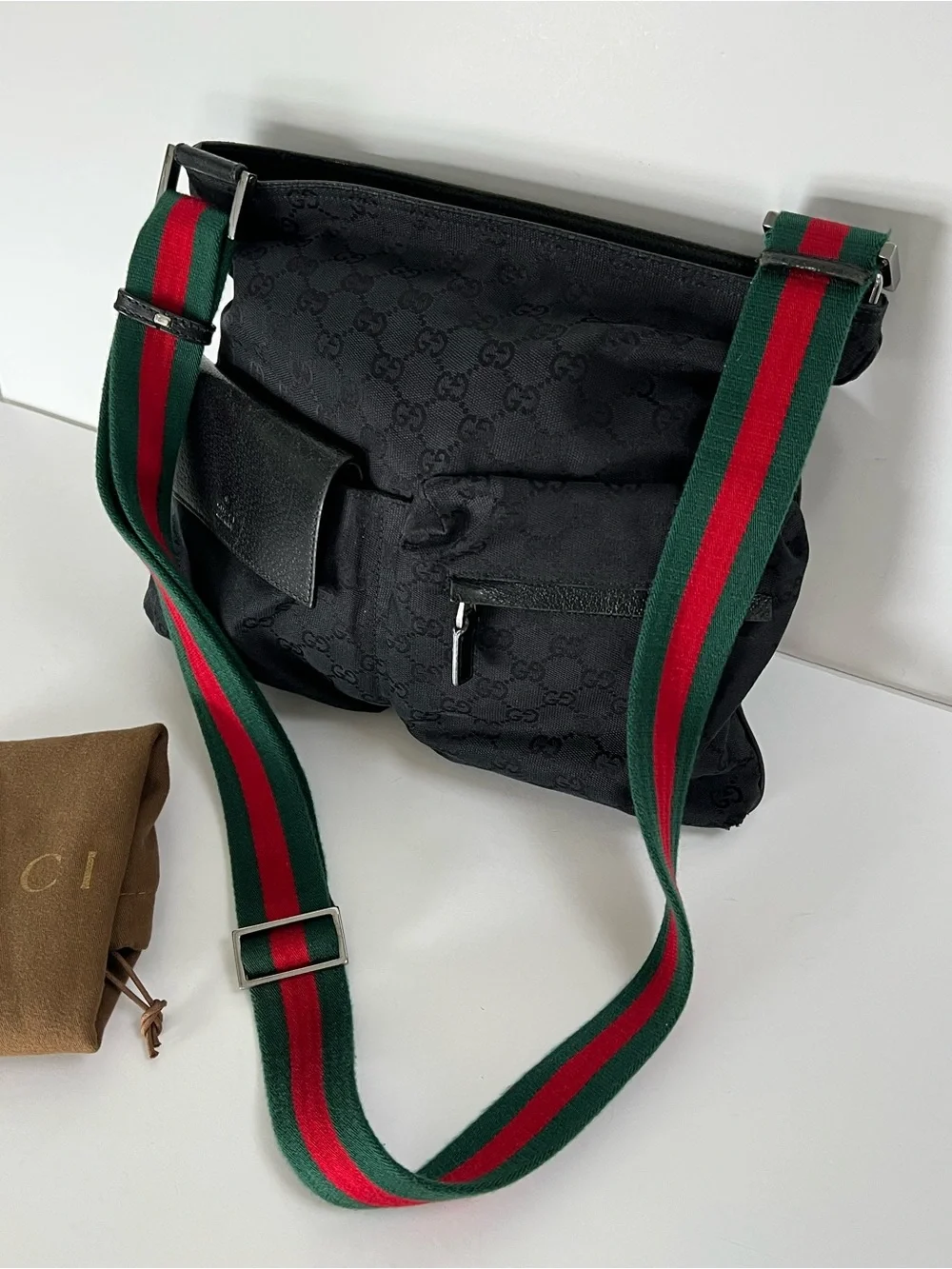 Gucci Web Black GG Canvas Vintage Messenger Bag & Dust Bag - Picture 11 of 16